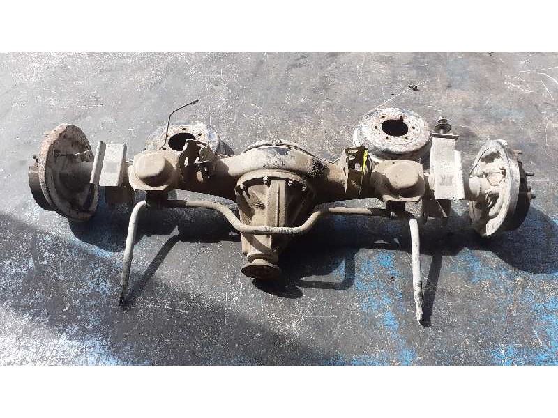 Recambio de diferencial trasero para nissan terrano/terrano.ii (r20) slx (3-ptas.) referencia OEM IAM  CON DIFERENCIAL 