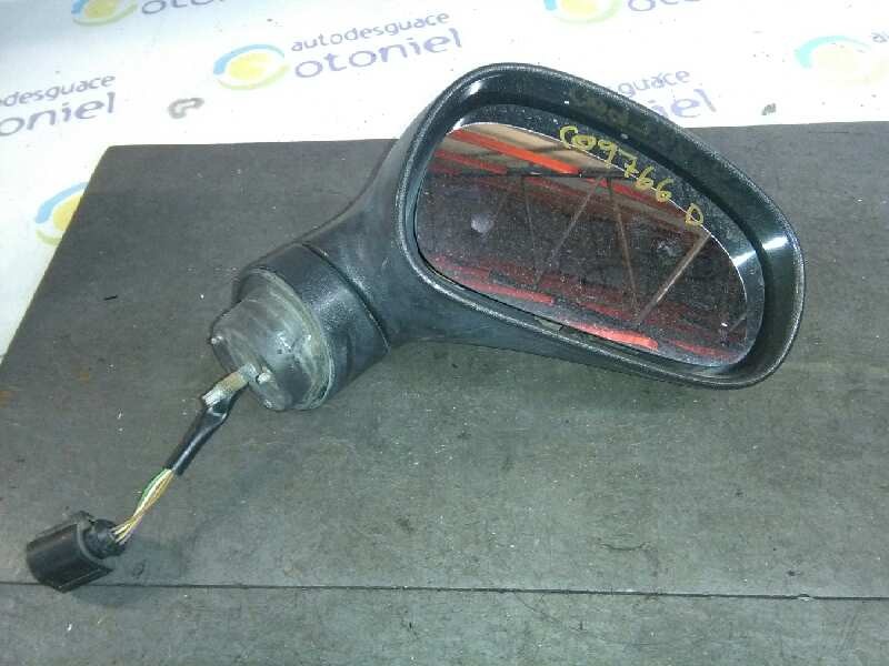 Recambio de retrovisor derecho para seat leon (1p1) reference referencia OEM IAM 1ºFASE ELECTRICO 5 PIN NEGRO