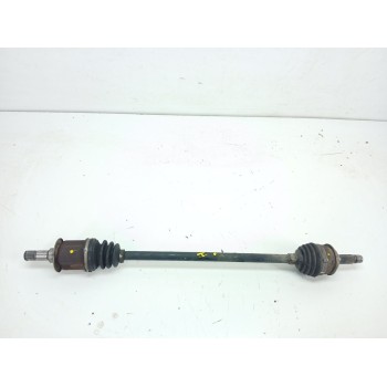 TRANSMISION TRASERA DERECHA sin referencia 