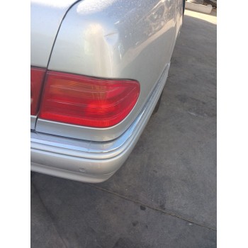 Recambio de piloto trasero derecho para mercedes-benz clase e (w210) e 430 (210.070) referencia OEM IAM a2108204464 197042r 