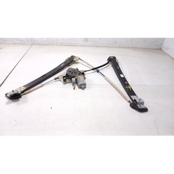 ELEVALUNAS DELANTERO DERECHO 5ff837462A 5q0959802c 