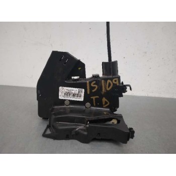 CERRADURA PUERTA TRASERA DERECHA 825021410R 4 PINES 16943021C