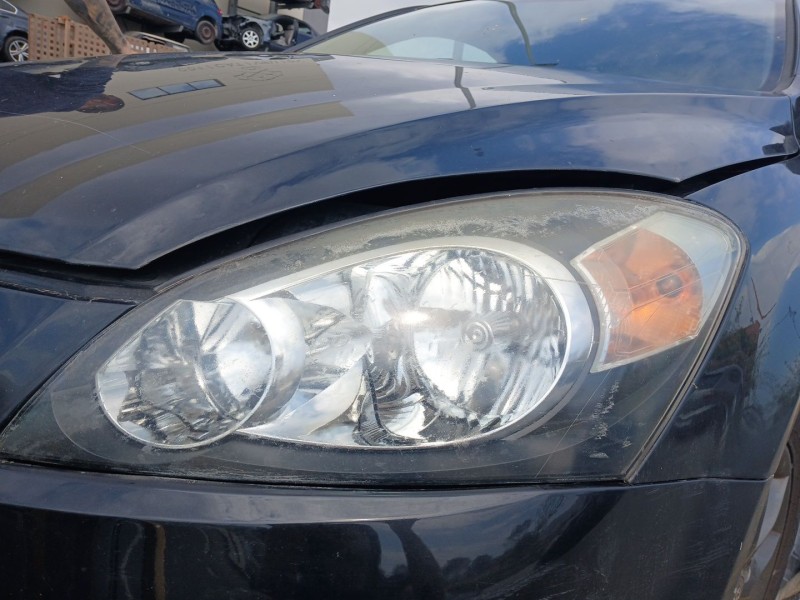 Recambio de faro izquierdo para kia pro cee´d (ed) 1.6 crdi 115 referencia OEM IAM 921011H0XX  