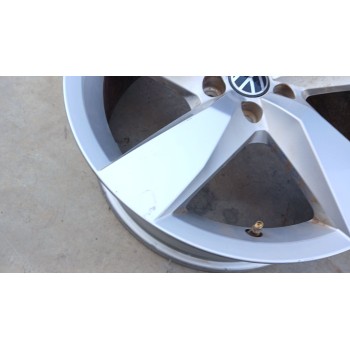 Recambio de llanta para volkswagen t-cross (c11, d31) 1.0 tsi referencia OEM IAM 2GM601025A  17 PULGADAS