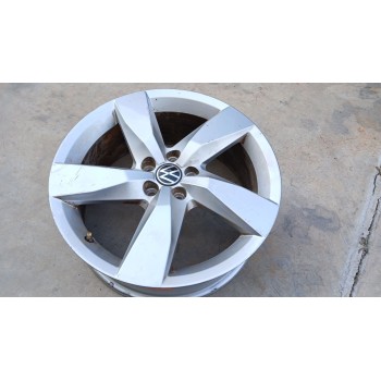 LLANTA 2GM601025A 17 PULGADAS