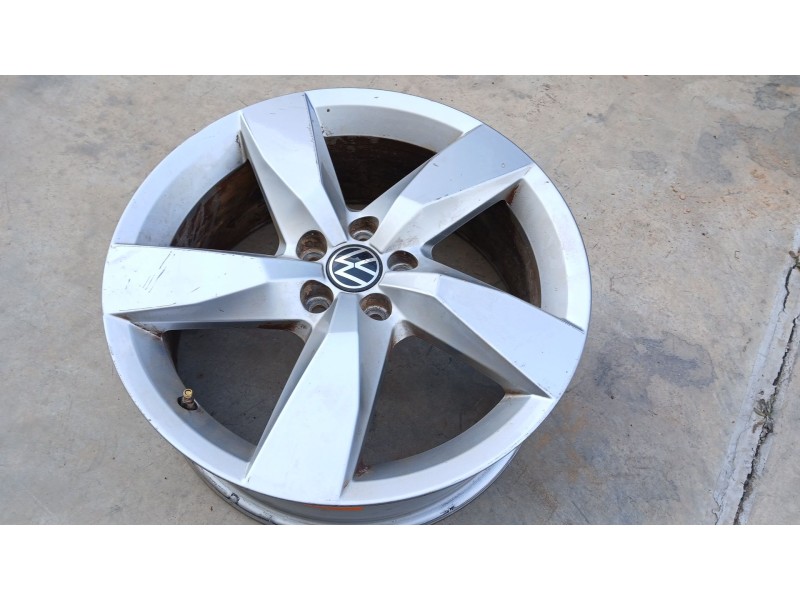 Recambio de llanta para volkswagen t-cross (c11, d31) 1.0 tsi referencia OEM IAM 2GM601025A  17 PULGADAS