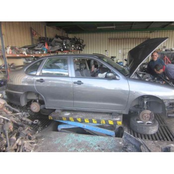 seat cordoba berlina (6k2) del año 2002