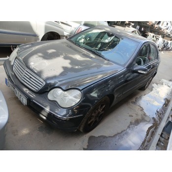 mercedes-benz clase c (w203) del año 2001