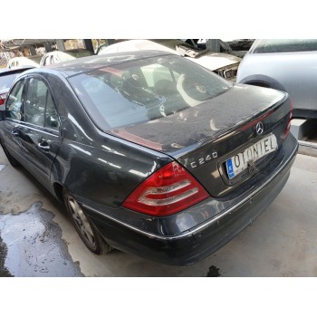 mercedes-benz clase c (w203) del año 2001