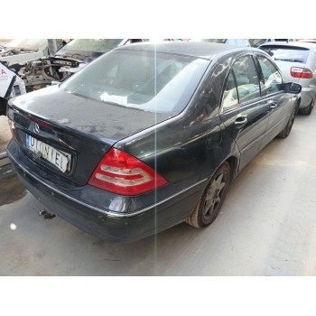 mercedes-benz clase c (w203) del año 2001