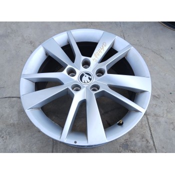 LLANTA TRASERA DERECHA 5E0601025BG 17 pulgadas