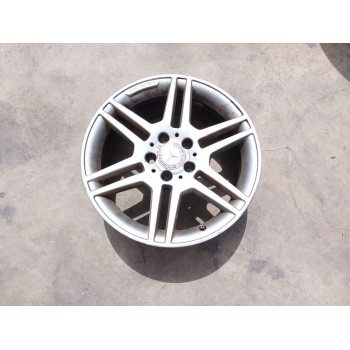 LLANTA DELANTERA DERECHA A2044014502 17 pulgadas