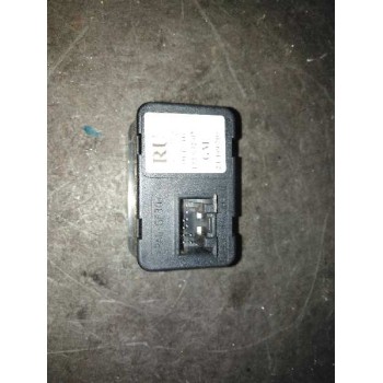 Recambio de mando elevalunas delantero izquierdo para opel meriva cosmo referencia OEM IAM 13363202  