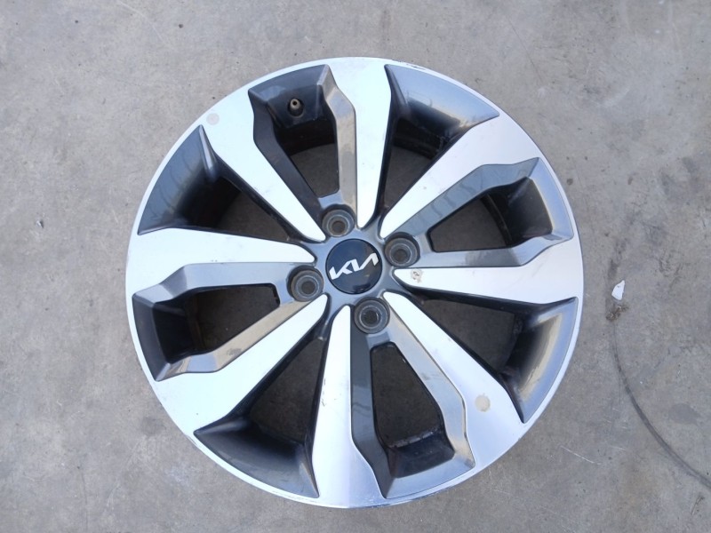 Recambio de llanta para kia stonic (yb) 1.2 cvvt referencia OEM IAM 52910H8270  16 PULGADAS