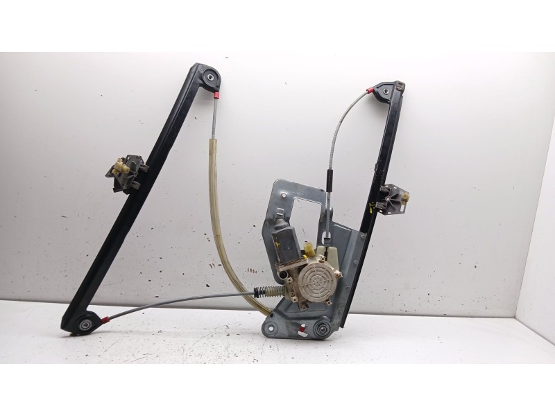 Recambio de elevalunas delantero izquierdo para bmw 5 touring (e39) 525 d referencia OEM IAM 51338252393 67628360511 