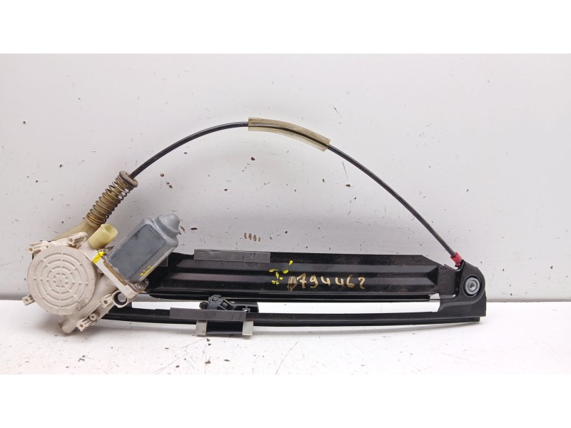 Recambio de elevalunas trasero izquierdo para bmw 5 touring (e39) 525 d referencia OEM IAM 67638360512  