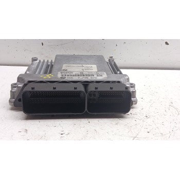 Recambio de centralita motor uce para bmw x3 (e83) 2.0 d referencia OEM IAM 7796571 0281011564 