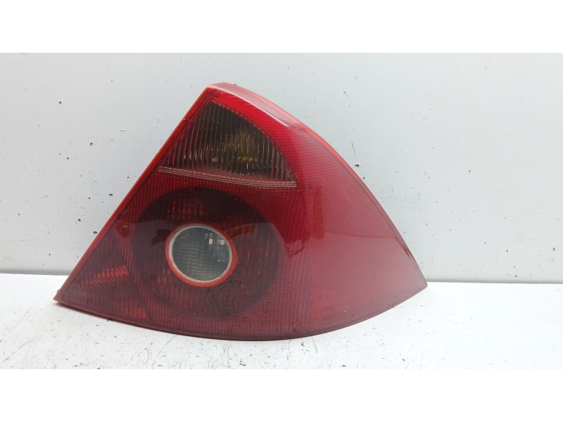 Recambio de piloto trasero derecho para ford mondeo iii (b5y) 2.0 16v tddi / tdci referencia OEM IAM 1s7113404a  