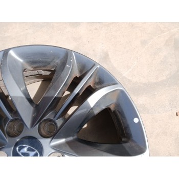 Recambio de llanta para hyundai ix35 classic 2wd referencia OEM IAM 529102Y600  17 pulgadas