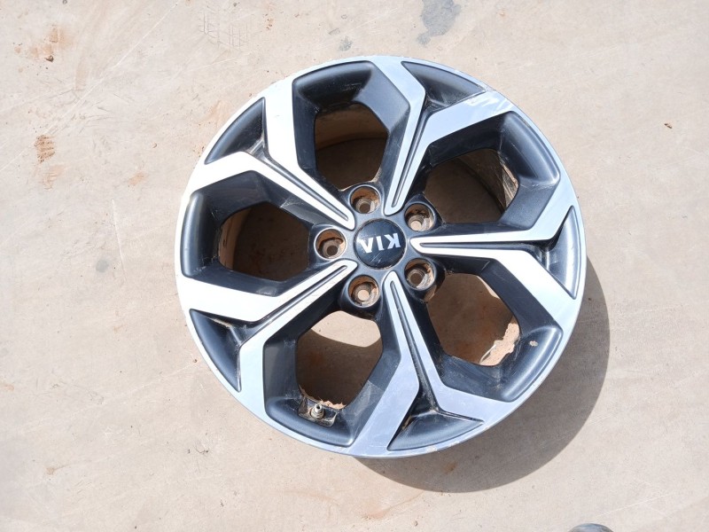 Recambio de llanta para kia ceed (cd) 1.6 crdi 136 referencia OEM IAM 52910J7400  17 PULGADAS
