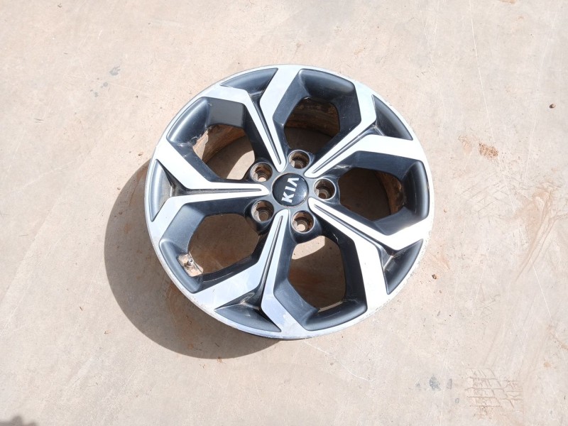 Recambio de llanta para kia ceed (cd) 1.6 crdi 136 referencia OEM IAM 52910J7400  17 PULGADAS