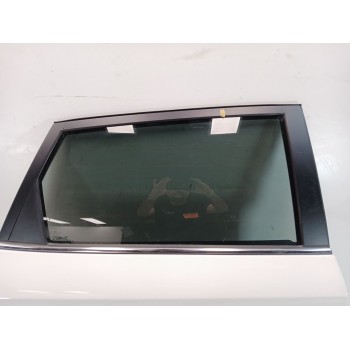 Recambio de puerta trasera derecha para kia carens iv 1.6 gdi referencia OEM IAM 77004A4000  