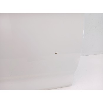 Recambio de puerta trasera derecha para kia carens iv 1.6 gdi referencia OEM IAM 77004A4000  