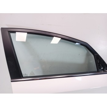 Recambio de puerta delantera derecha para kia carens iv 1.6 gdi referencia OEM IAM 76004A4000  