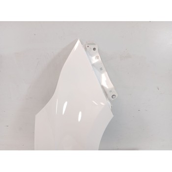 Recambio de aleta delantera derecha para kia carens iv 1.6 gdi referencia OEM IAM 66321A4100  