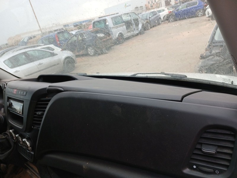 Recambio de salpicadero para iveco daily vi caja/chasis 33s16, 35s16, 35c16, 40c16, 50c16 referencia OEM IAM   