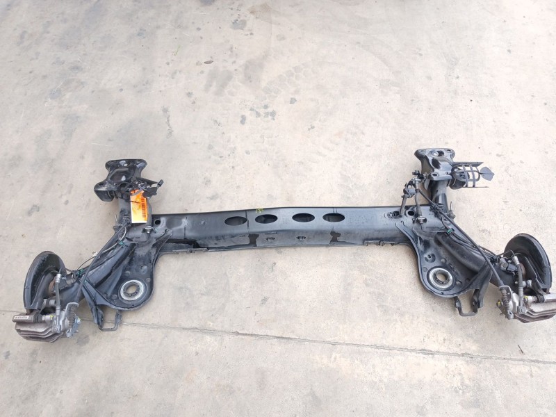 Recambio de puente trasero para seat arona (kj7, kjp) 1.0 tsi referencia OEM IAM 2Q0501053CM  