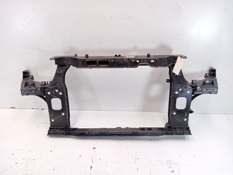 Recambio de panel frontal para kia carens iv 1.6 gdi referencia OEM IAM 64101A4000  