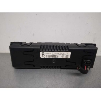 Recambio de display para opel insignia berlina cosmo referencia OEM IAM 13233977F A2C53256932 