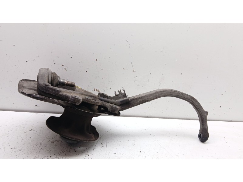 Recambio de mangueta delantera izquierda para mercedes-benz clase slk (w170) roadster 200 (170.435) referencia OEM IAM 202330002