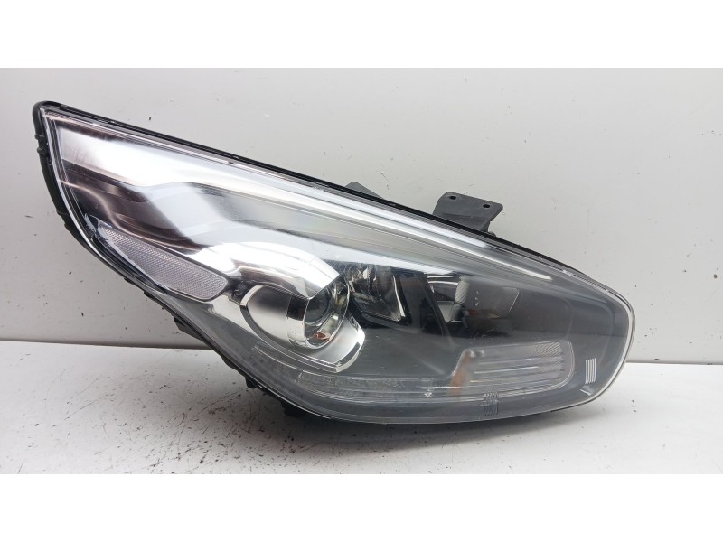 Recambio de faro derecho para kia carens iv 1.6 gdi referencia OEM IAM 92102A4180 92102a4140 