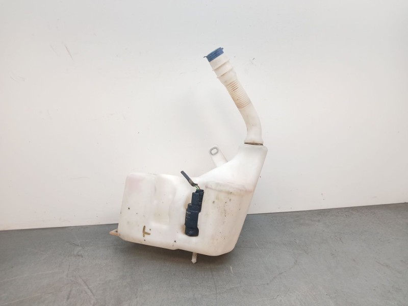 Recambio de deposito limpia para iveco daily vi caja/chasis 33s16, 35s16, 35c16, 40c16, 50c16 referencia OEM IAM 5801566048  