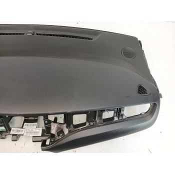 Recambio de salpicadero para kia carens iv 1.6 gdi referencia OEM IAM 84710A4100WK  