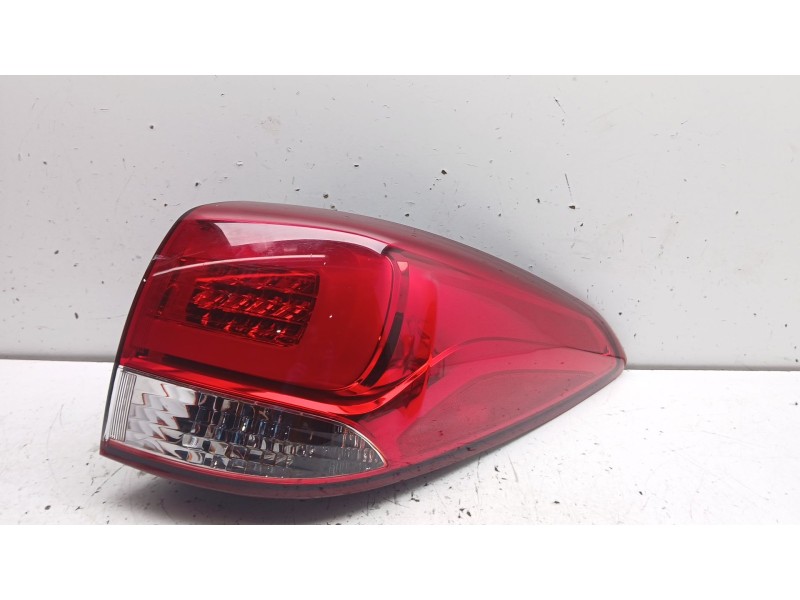 Recambio de piloto trasero derecho para kia carens iv 1.6 gdi referencia OEM IAM 92402A4120 92402a4110 