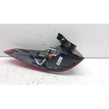 Recambio de piloto trasero derecho para kia carens iv 1.6 gdi referencia OEM IAM 92402A4120 92402a4110 