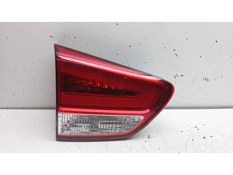 Recambio de piloto trasero izquierdo interior para kia carens iv 1.6 gdi referencia OEM IAM 92403A4120 92403a4110 