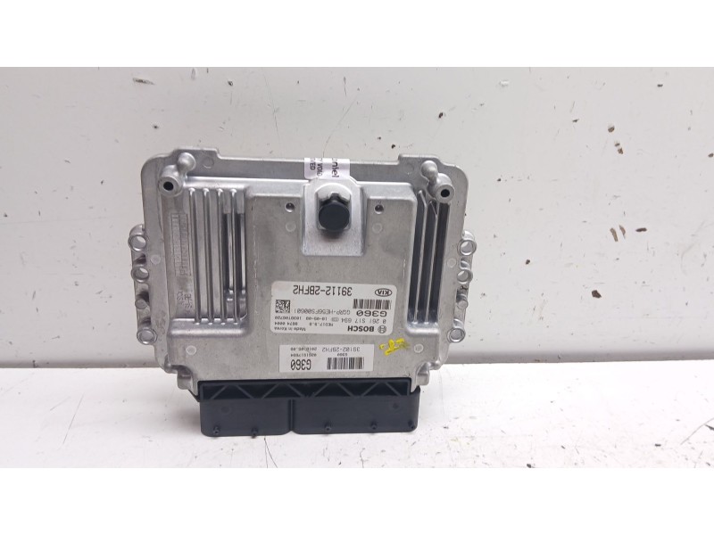 Recambio de centralita motor uce para kia carens iv 1.6 gdi referencia OEM IAM 391122bfh2 0261s17694 