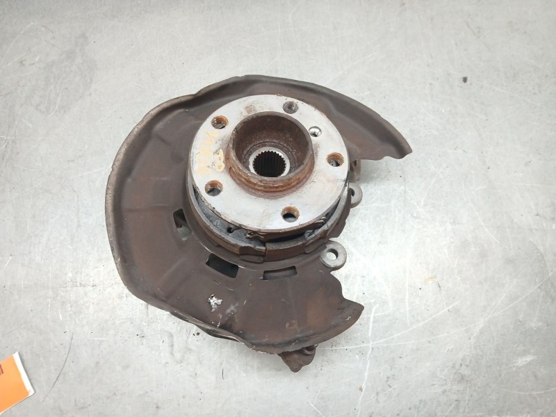 Recambio de mangueta trasera derecha para bmw 1 (f20) 114 d referencia OEM IAM 33326792516  
