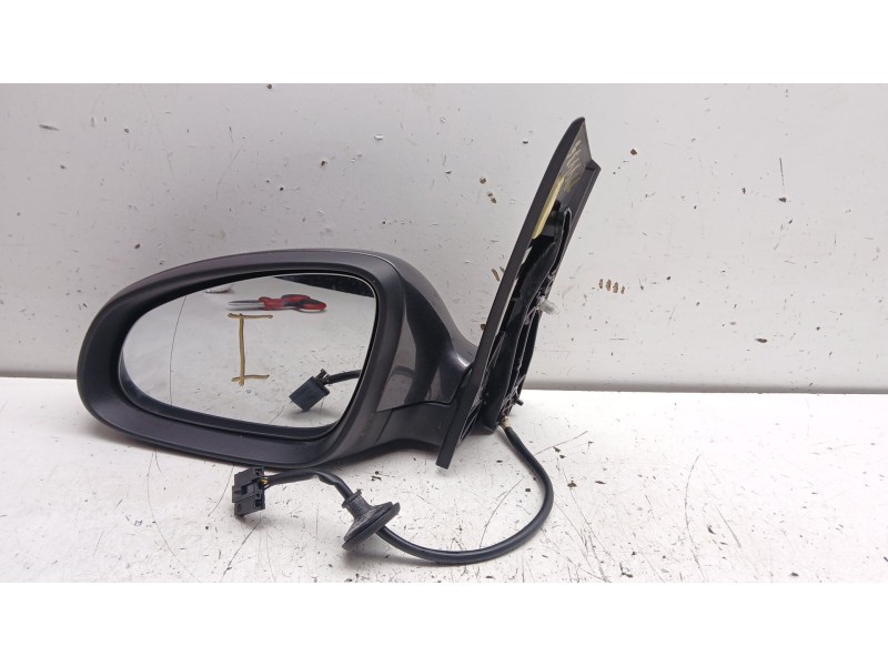 Recambio de retrovisor izquierdo para opel astra j (p10) 1.7 cdti (68) referencia OEM IAM 533211lll  