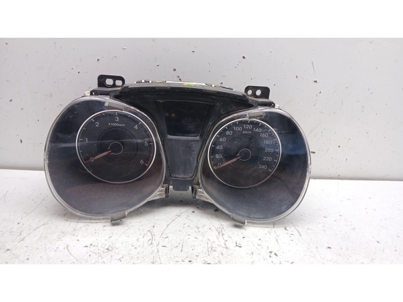 Recambio de cuadro instrumentos para hyundai ix20 sle blue referencia OEM IAM 940031k190 11001807701u 