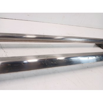 Recambio de barras techo para jeep cherokee limited referencia OEM IAM   