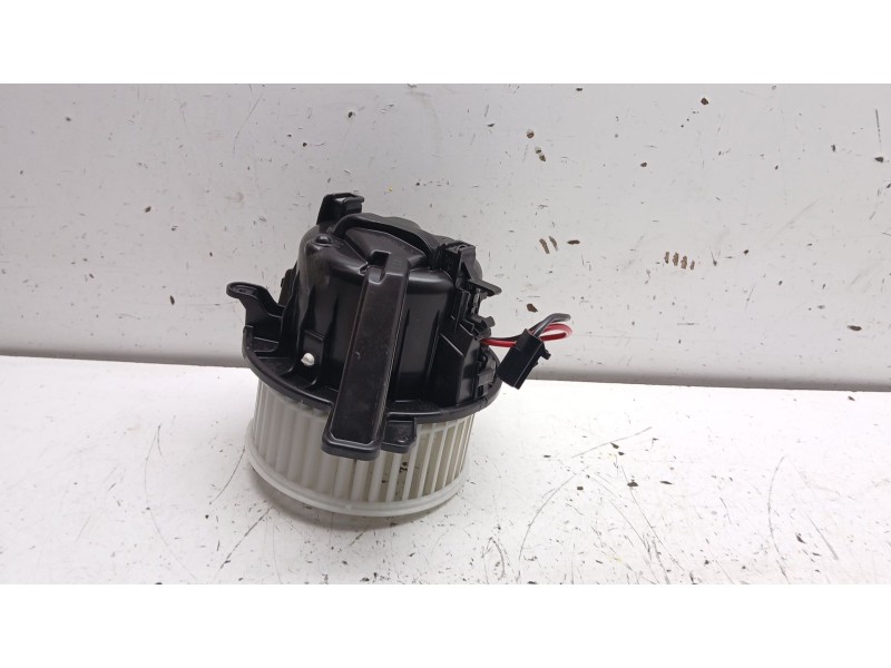 Recambio de motor calefaccion para seat arona (kj7, kjp) 1.0 tsi referencia OEM IAM 2Q1820021B fw936004 