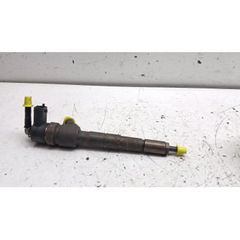 Recambio de inyector para opel insignia sports tourer 2.0 cdti cat referencia OEM IAM 0445110327  