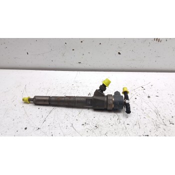 Recambio de inyector para opel insignia sports tourer 2.0 cdti cat referencia OEM IAM 0445110327  