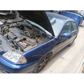 toyota avensis liftback (_t22_) del año 2002