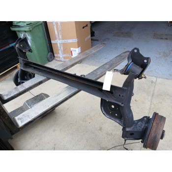 Recambio de puente trasero para dacia duster ambiance 4x2 referencia OEM IAM   